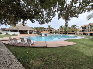 APARTAMENTO DE PLAYA A LA VENTA PH BRISAS DE CORONADO