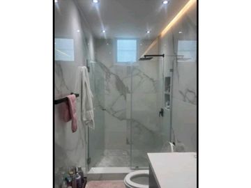 CASA EN COSTA SUR COSTA ESMERALDA 4REC 4,5 B 500M2 DOS NIVELES