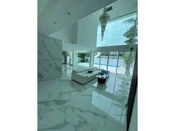 CASA EN COSTA SUR COSTA ESMERALDA 4REC 4,5 B 500M2 DOS NIVELES
