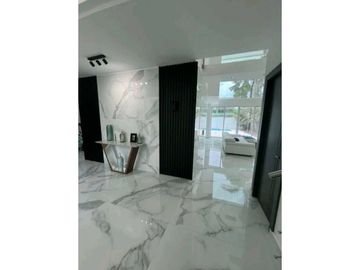 CASA EN COSTA SUR COSTA ESMERALDA 4REC 4,5 B 500M2 DOS NIVELES