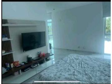 CASA EN COSTA SUR COSTA ESMERALDA 4REC 4,5 B 500M2 DOS NIVELES