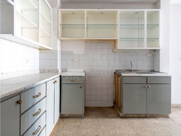 Remate: Venta de Apartamento Loft en San Francisco, PH Bahia Azul