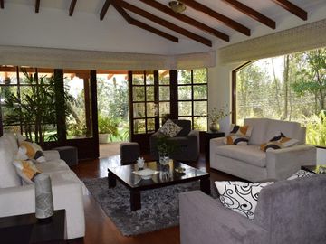 Casa en venta o renta en Cumbayá, Sector San Juan Alto