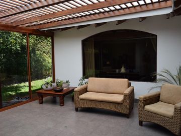 Casa en venta o renta en Cumbayá, Sector San Juan Alto