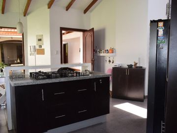 Casa en venta o renta en Cumbayá, Sector San Juan Alto