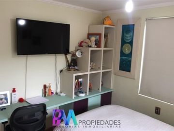 Casa en Venta en Maravillosa casa remodelada en condominio exclusiva