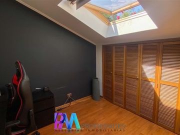 Casa en Venta en Maravillosa casa remodelada en condominio exclusiva