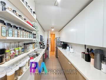 Departamento en Venta en Avenida Vespucio con Helsinski