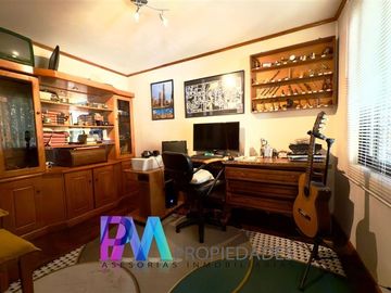 Casa en Venta en Avenida Macul con los Olmos