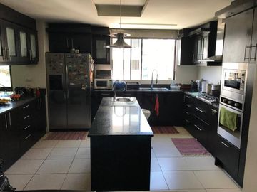 En Venta departamento sector La Carolina