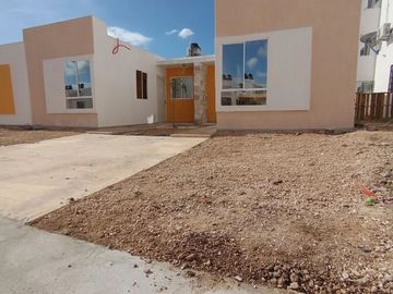 Casa en Venta en Kanasin Yucatan Fracc. Parque Alameda ENTREGA INMEDIATA