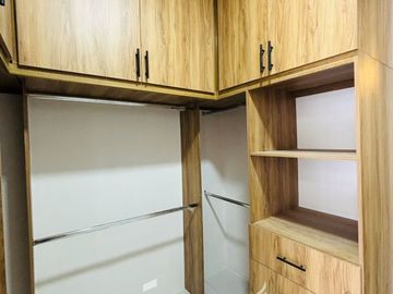 Casa en venta con roof garden y recámara en planta baja en Coatepec