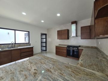 Casa en VENTA en LOMAS RESIDENCIAL