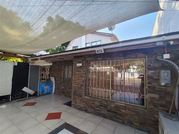 Local Comercial en Venta en Walker Martinez con Alonso Ercilla