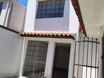 Casa 3 Rec. Ampliada, en En Ex Rancho San Dimas, a 10 minutos de Metepec.