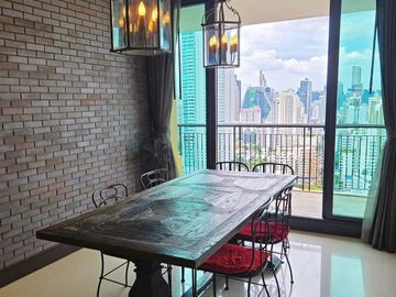 2 Bedrooms 3 Bath - Condo For Sell
