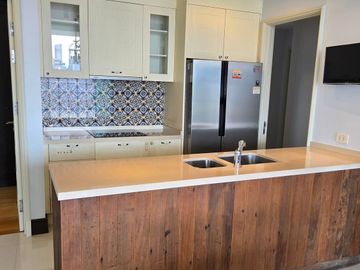 2 Bedrooms 3 Bath - Condo For Sell