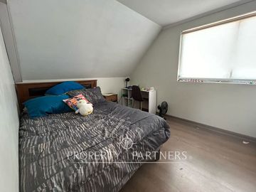 Venta de Hermosa casa en condominio en Peñalolén