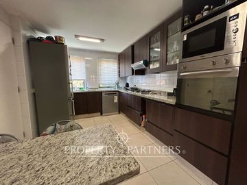 Venta de Hermosa casa en condominio en Peñalolén