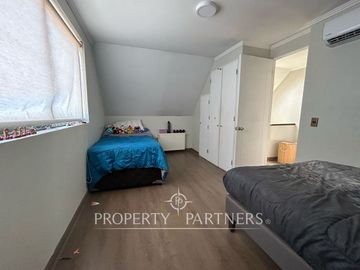 Venta de Hermosa casa en condominio en Peñalolén