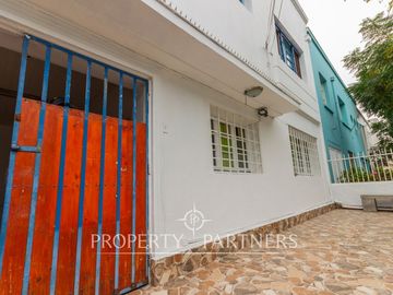 Antigua Casa Remodelada en Almirante Hurtado