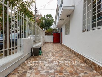 Antigua Casa Remodelada en Almirante Hurtado
