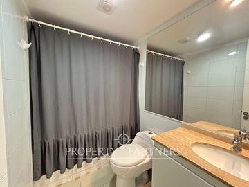 Amplio y Moderno  Departamento 3 Dormitorios en Camino Cintura