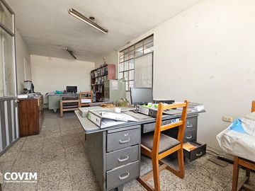 Casa y Local en Venta en Av. Venezuela
