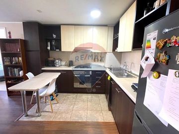Excelente Departamento con Hall de entrada