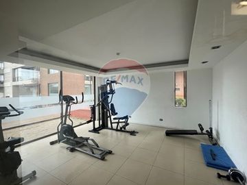Excelente Departamento con Hall de entrada