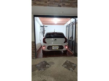 VENTA MAGNIFICA CASA REMODELADA EN LA BADEA, PEREIRA 