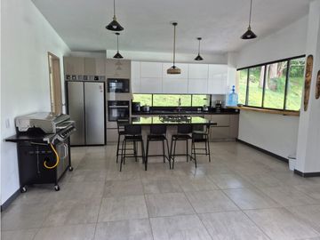 VENTA DE HERMOSA FINCA EN PARCELACIÓN EL LIMONAR GIRARDOTA