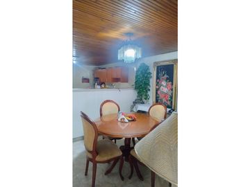 SE VENDE CASA EN EL SUR DE ARMENIA