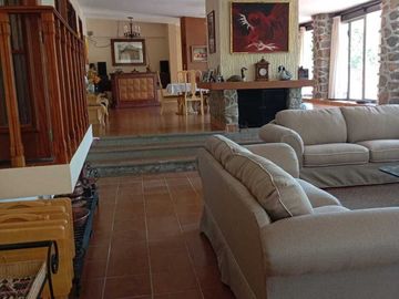 SE VENDE RESIDENCIA  2730 M2 UBICADO EN CIRCUITO DE LOS DUENDES CABAÑAS