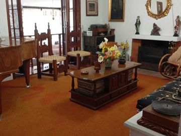 SE VENDE RESIDENCIA  2730 M2 UBICADO EN CIRCUITO DE LOS DUENDES CABAÑAS