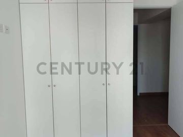 Impecable departamento en venta en Linsidro con opción de cochera + deposito