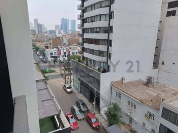 Impecable departamento en venta en Linsidro con opción de cochera + deposito