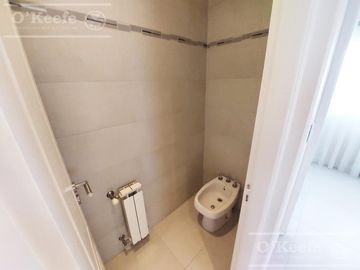 Casa en venta de 6 ambiente en Fincas de Iraola II con piscina climatizada