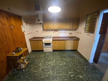 Departamento en Monte Castro