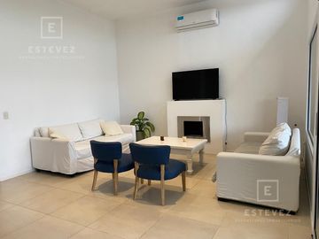 Casa en venta / alquiler, pileta. 3 dormitorios. Barrio Cerrado, Escobar