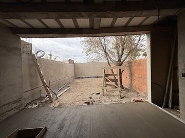 VENTA DE DUPLEX EN POZO, BARRIO CINCO SOLES PLOTTIER