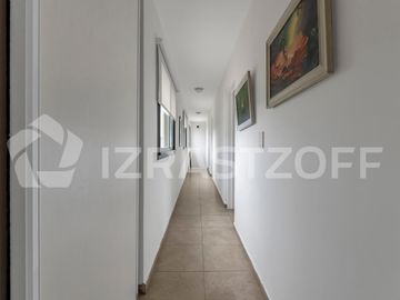 Casa en  Las Liebres  4 dormitorios