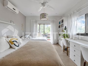 Casa en  Las Liebres  4 dormitorios