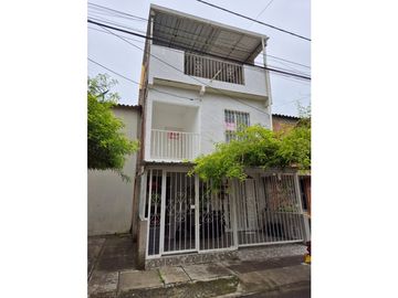 Se vende Casa de 3 plantas en Chapinero Sur, Palmira - Valle del cauca