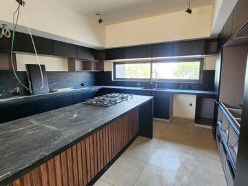 Casa en Venta en Club de Golf de Golf Altozano