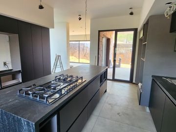 Casa en Venta en Club de Golf de Golf Altozano
