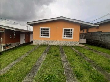 VENDO  CASA BRISAS DE ARRAIJAN PH PRIMAVERA