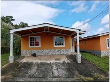 CASA EN VENTA BRISAS DE ARRAIJAN PH PRIMAVERA