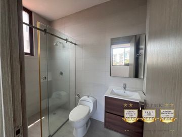 Venta de Apartamento Nuevo 167 mts2 en Costa Sur PH Costamare.