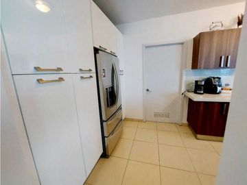 VENTA APARTAMENTO CON VISTA AL MAR EN PUNTA PACFICA PH OASIS